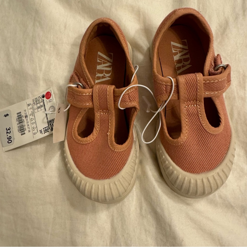 Zara Kids Dusty Pink Canvas & Rubber Shoes - Size: 23